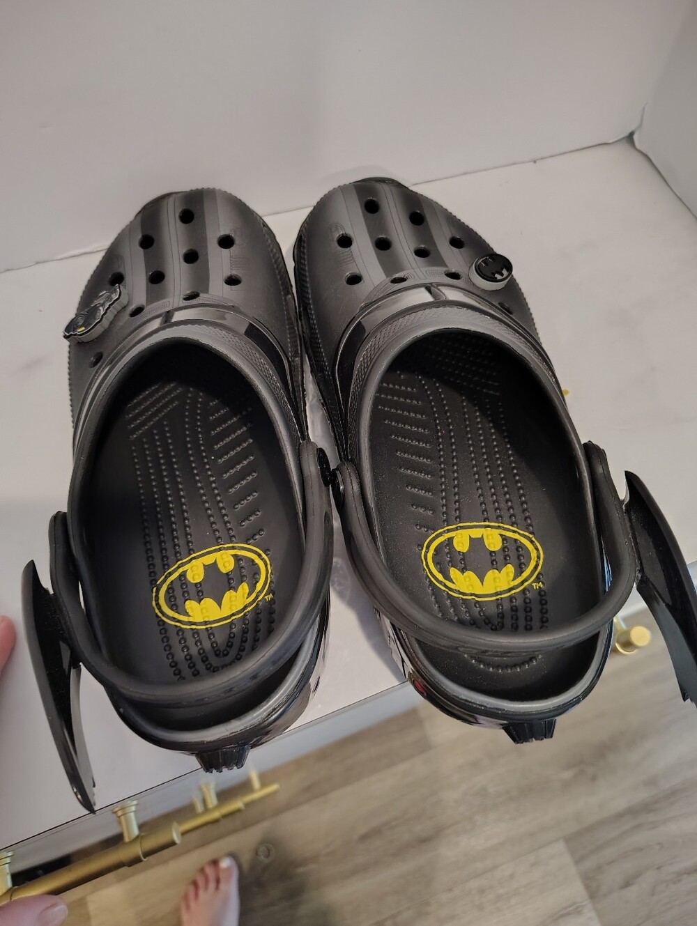 Batman Crocs - Picture 3 of 5